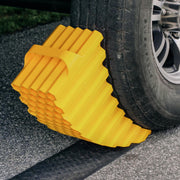 Camco Camper/RV Curved Trailer Aid | Features 6.5" of Lift & Includes Wheel Chock and Rubber Base Pad | Designed for Trailers Up to 20,000lbs & Compatible w/ Tires Up to 32" (44436)